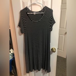 Old Navy t-shirt style dress, mid length , size L
